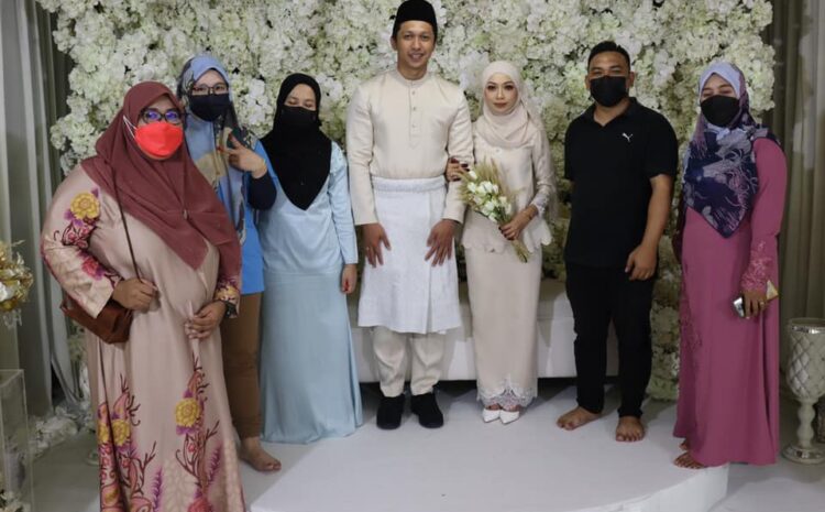  Mewakilkan Team Pejabat ADUN Kukusan Memenuhi Jemputan Perkahwinan