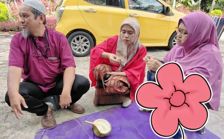  Kami Anak Beranak Penggemar Durian