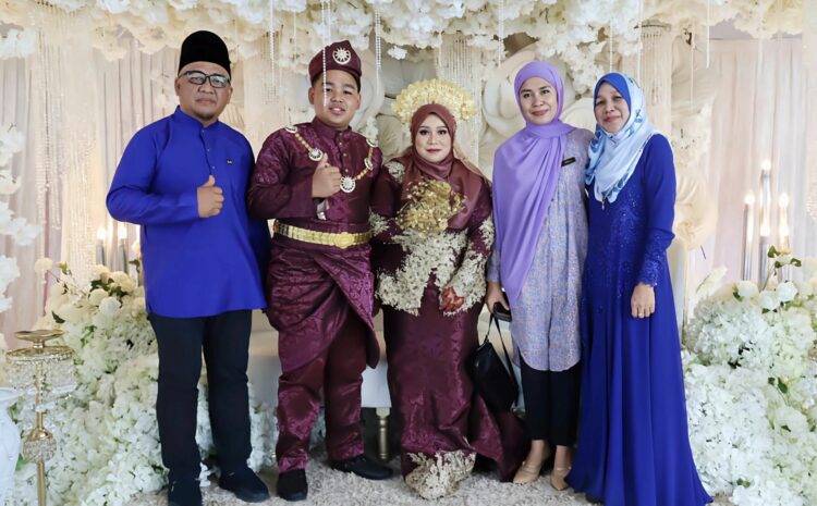  Selamat Pengantin Baru Muhammad Norelmy dan Nur Ayuni Mohd Basri Di Pasir Putih, Tawau