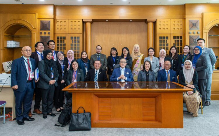  Penutup Persidangan Dewan Undangan Negeri Kali Ke-16 Bagi Penggal Kelima
