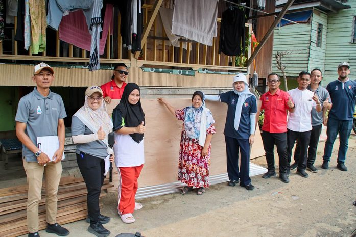  Ziarah Kasih: Menyantuni & Membantu Mak Cik Sumiati di Kg Sri Menanti
